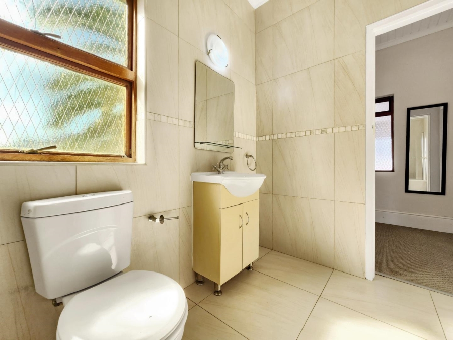 To Let 3 Bedroom Property for Rent in Sea Point Western Cape